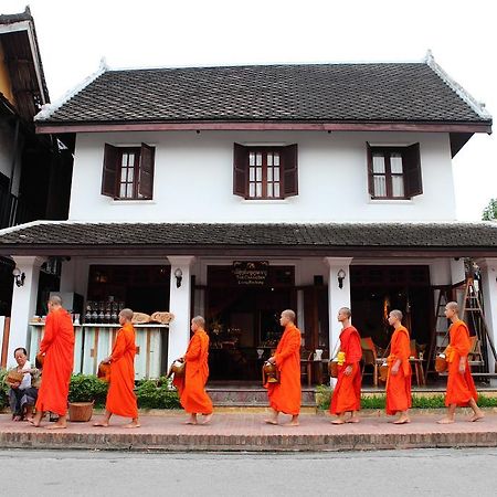 Готель Cafe De Laos Луанґпхабанґ Екстер'єр фото