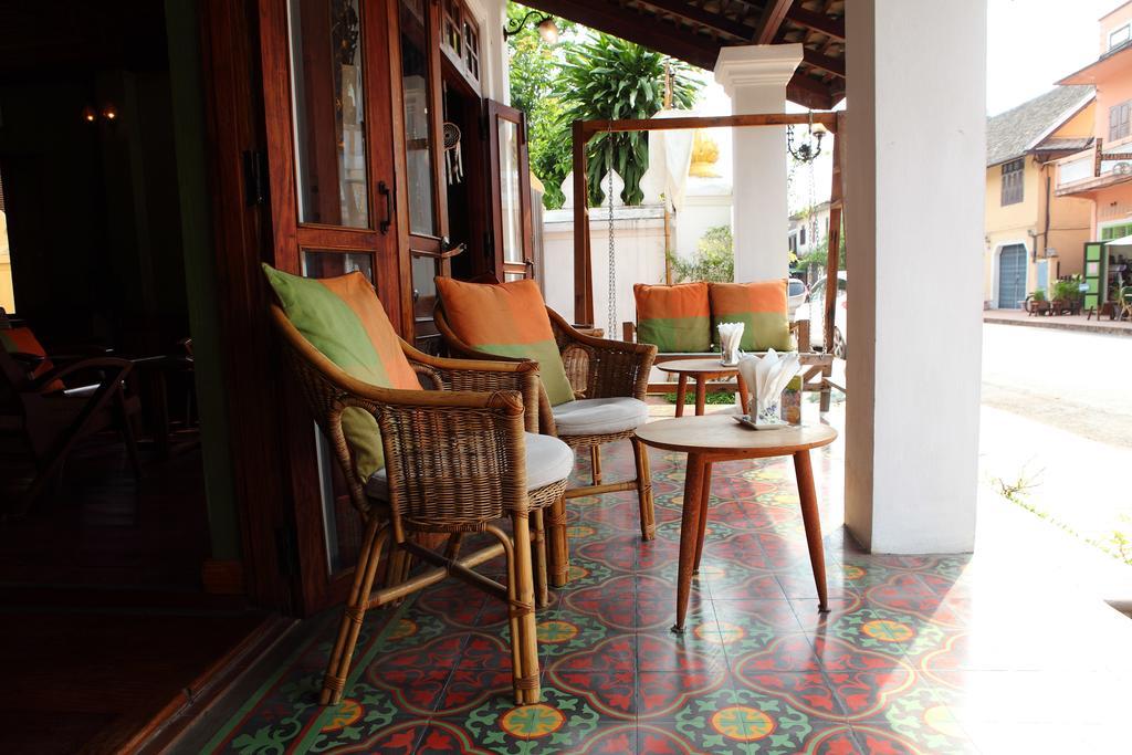 Готель Cafe De Laos Луанґпхабанґ Екстер'єр фото