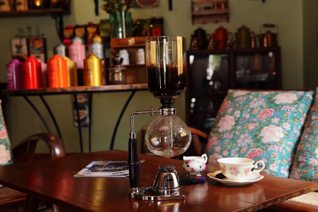 Готель Cafe De Laos Луанґпхабанґ Екстер'єр фото