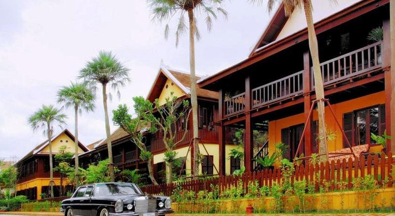 Готель Cafe De Laos Луанґпхабанґ Екстер'єр фото