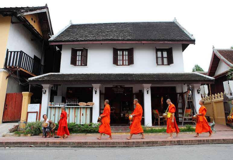 Готель Cafe De Laos Луанґпхабанґ Екстер'єр фото